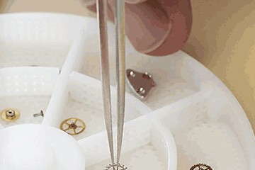 郑州劳力士官方售后维修中心在哪