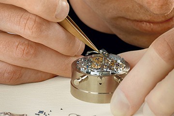 劳力士维修点郑州地址